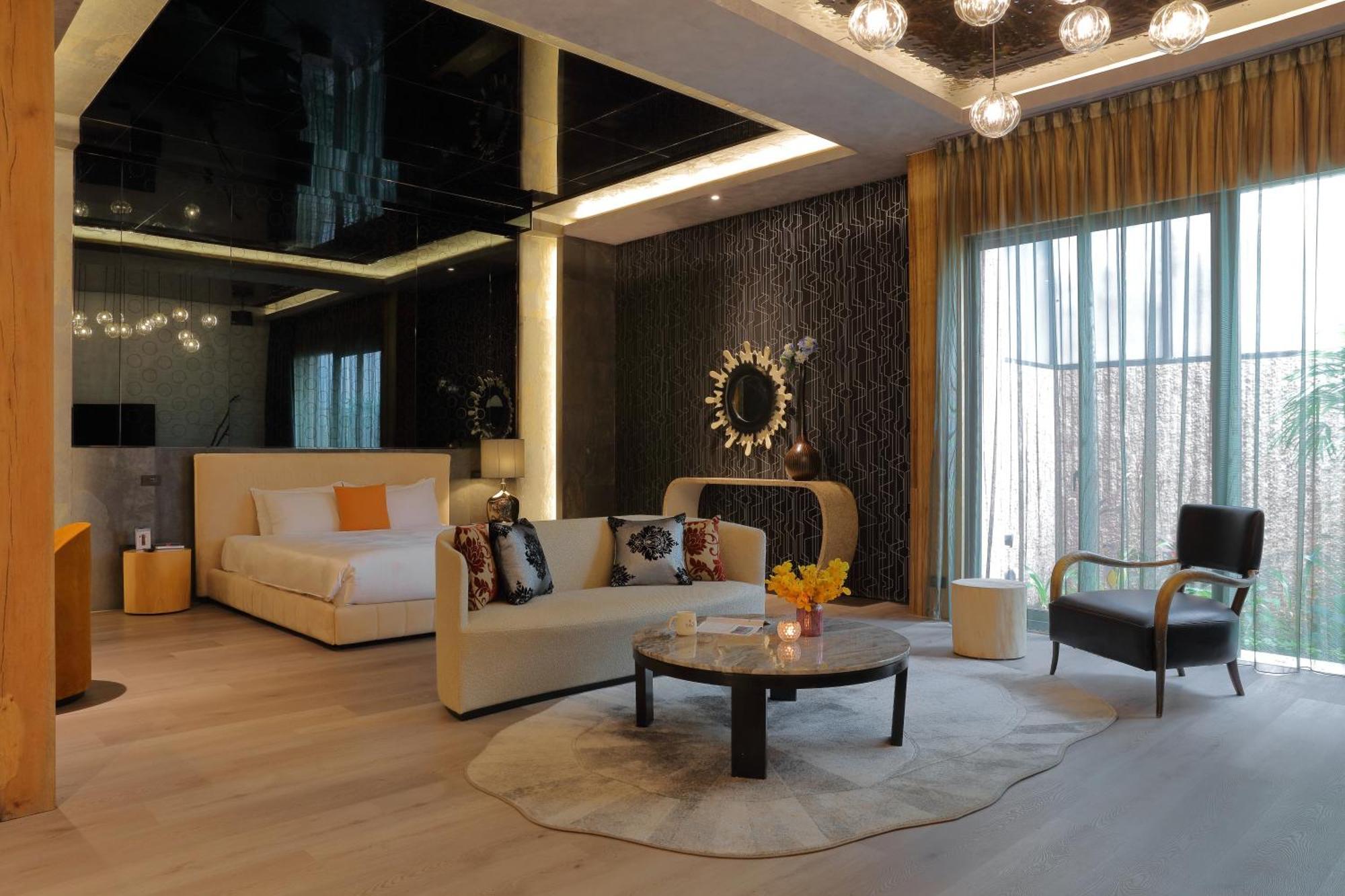 Mulan Motel Taichung Exterior foto
