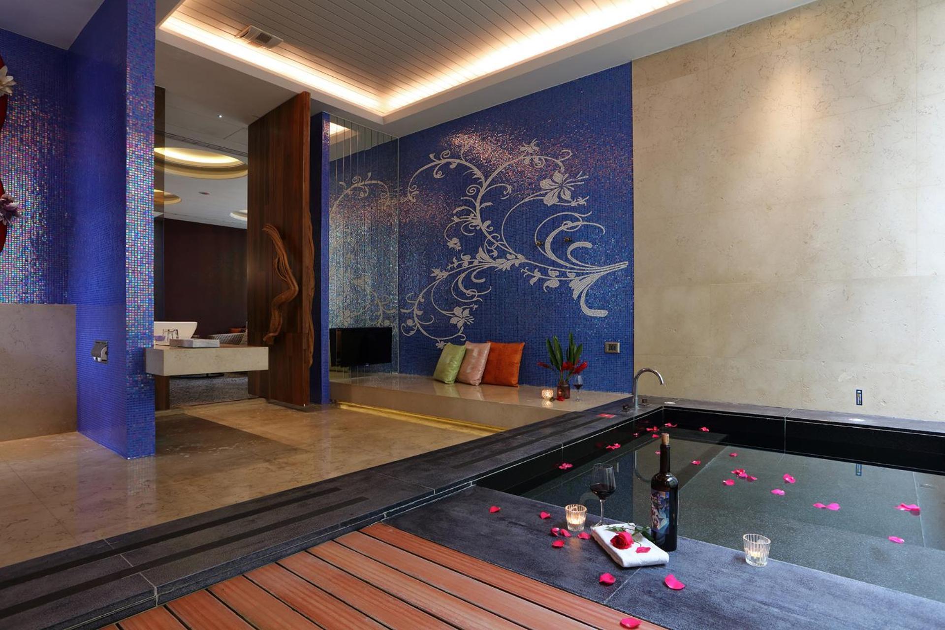Mulan Motel Taichung Exterior foto